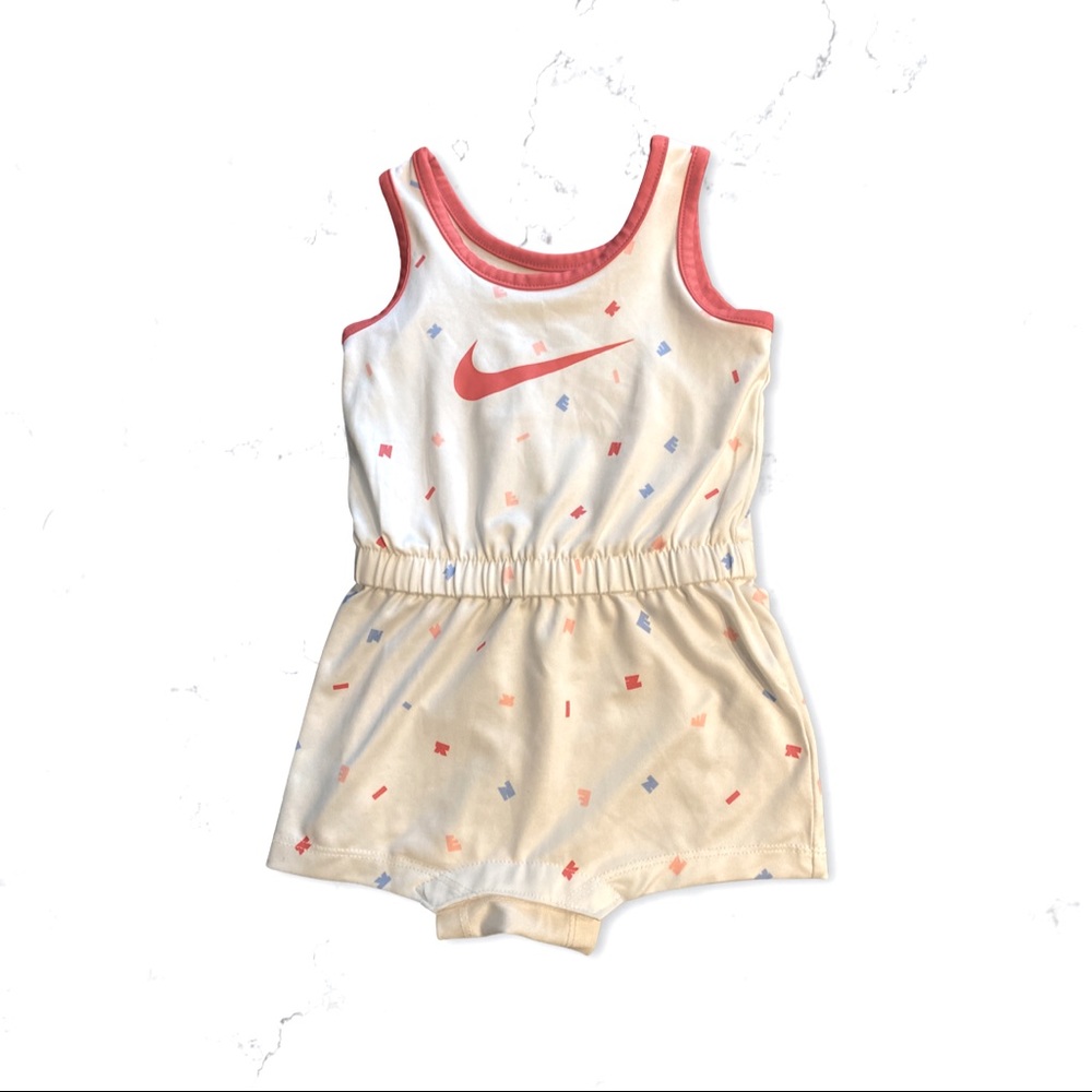 BNWT - Baby Nike romper 9m